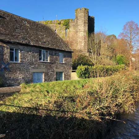Riverside Apartment Brecon Exterior photo